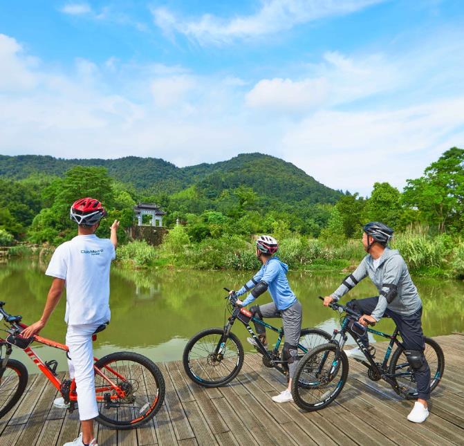 青岛旅行社-Club Med Joyview 地中海度假村-湖州安吉度假村 吃住玩乐 一价全含 茶园竹林让身心回归自然